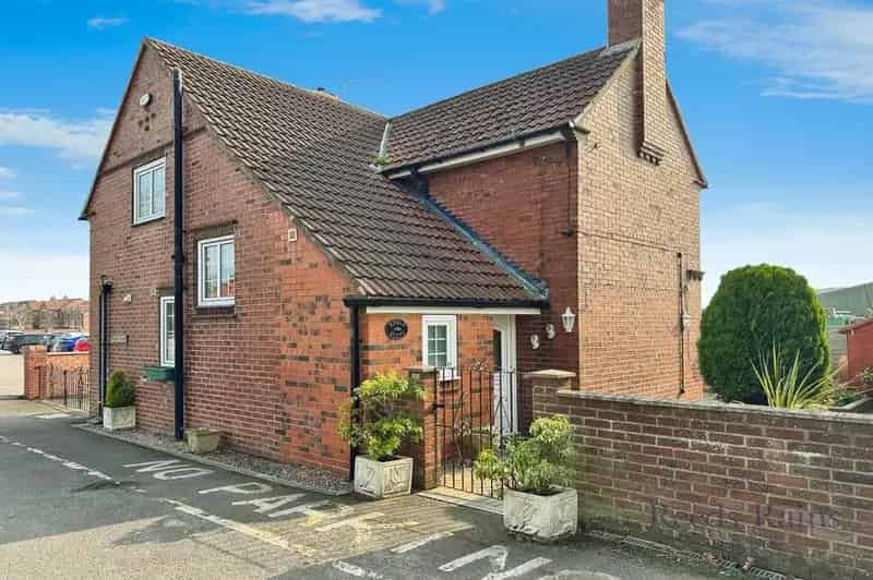 2 Bedroom Detached House for Sale in Osgodby, North Yorkshire