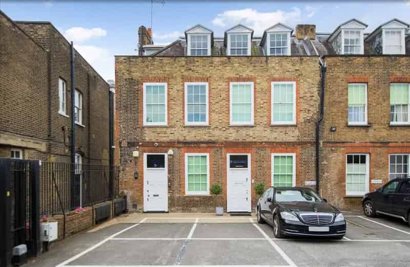 Richmond Hill Period Office Space with Parking