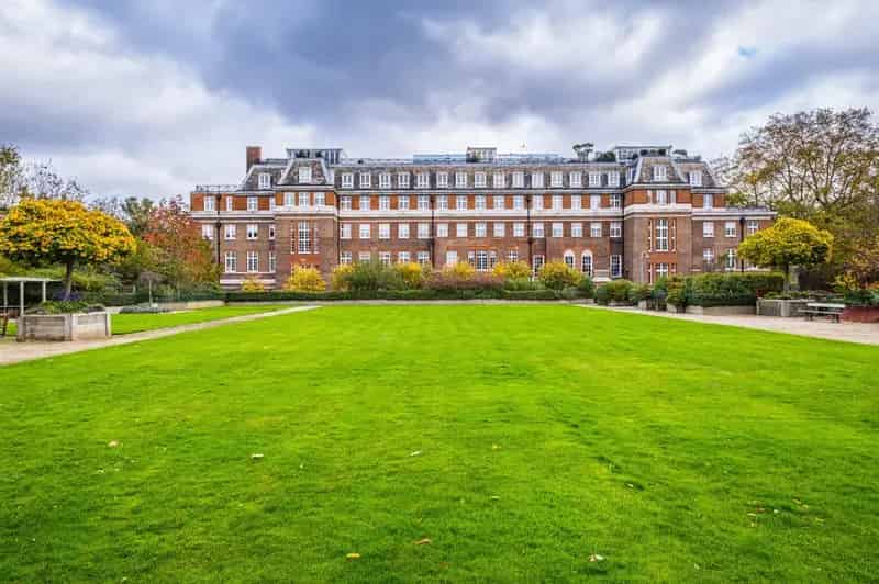 2 Bedroom Penthouse Apartment for Sale in Islington EC1