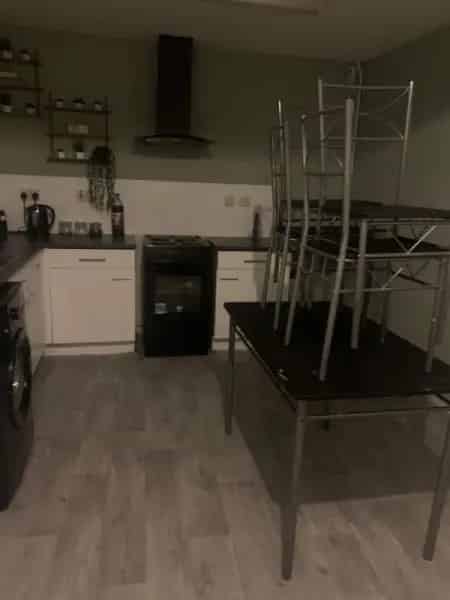 2 Bed House Large Garden Dudley Merry Hill