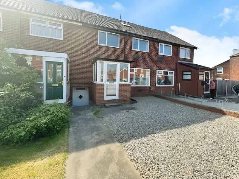 4 Bedroom Mid Terrace House to Rent Wesham Lancashire