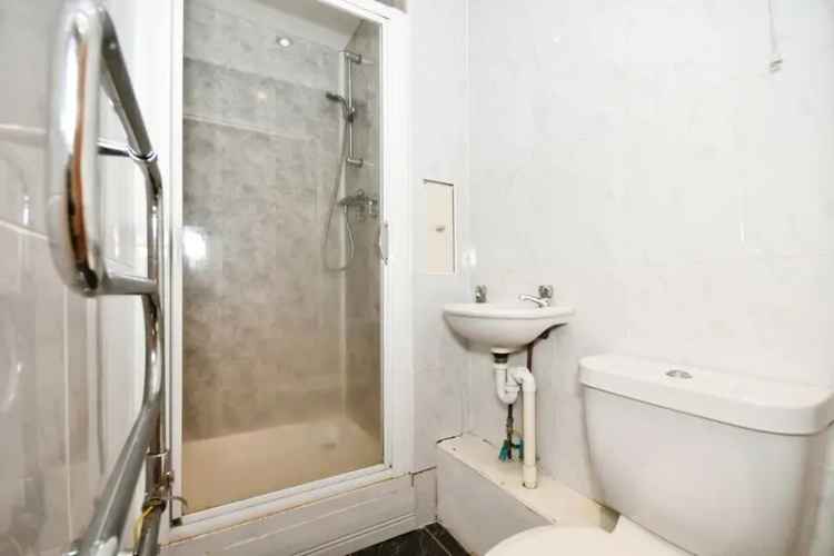 2 bedroom  Flat for sale, Chesterfield, Derbyshire, S41