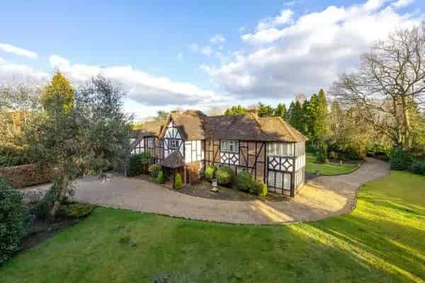 Arts & Crafts Family Home Ashley Park Estate 1.1 Acres