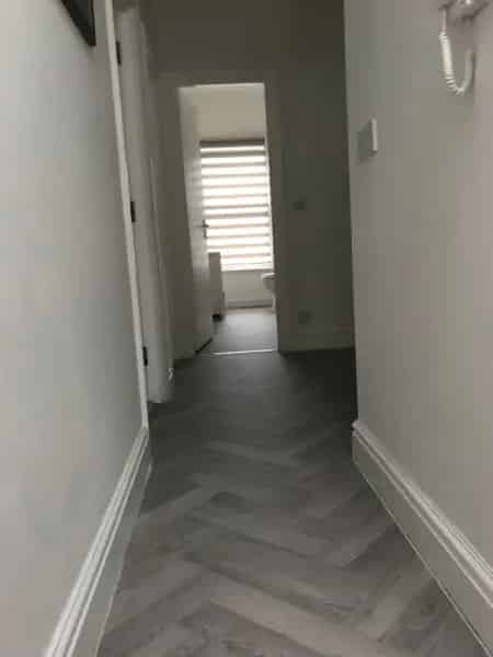 2 King Size Bedroom Flat with Large Kitchen and Garden