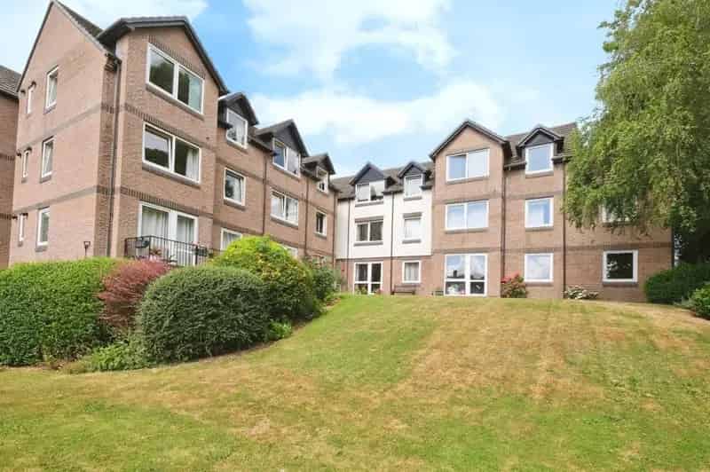 1 Bedroom Retirement Apartment Available Immediately