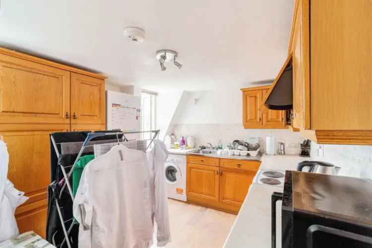 Bath City Centre Apartment Two Double Bedrooms Rooftop Views