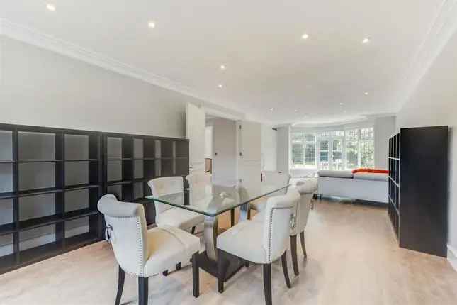 Detached house to rent in Kingsley Way, Hampstead Garden Suburb N2