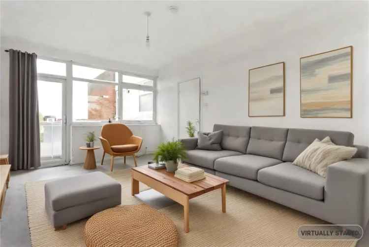 1 Bedroom Flat Apartment in London - New Build Ground Floor