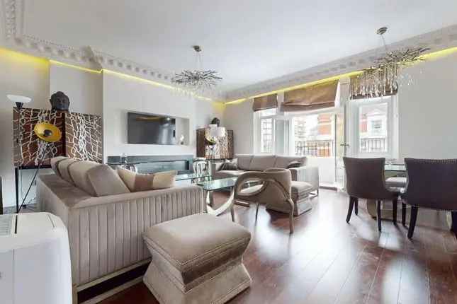 3-Bedroom Flat for Sale in Palace Gate South Kensington