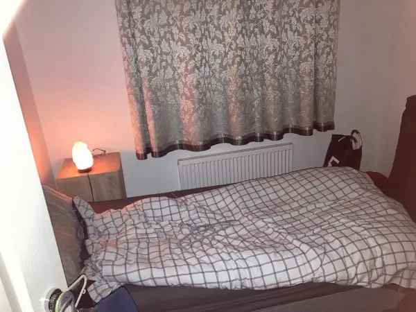 Flat For Rent in Ellesmere Port, England