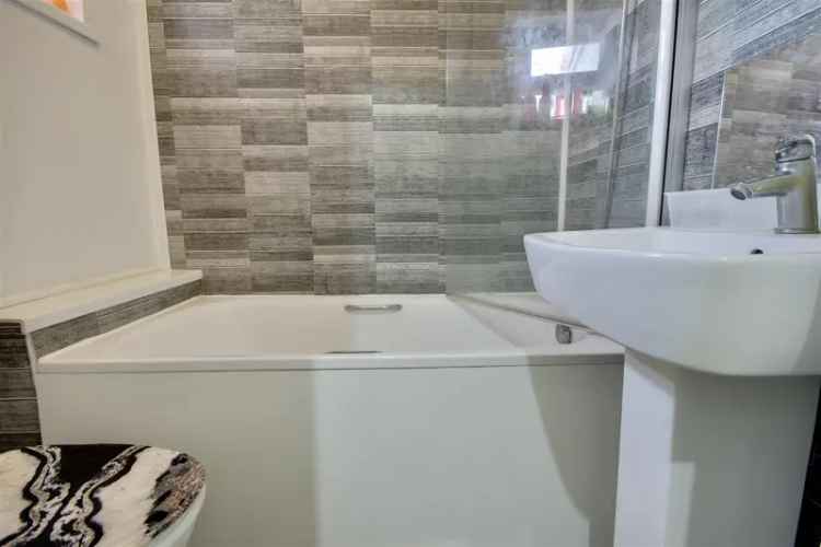 2 Bedroom Terraced House for Rent in Portsmouth