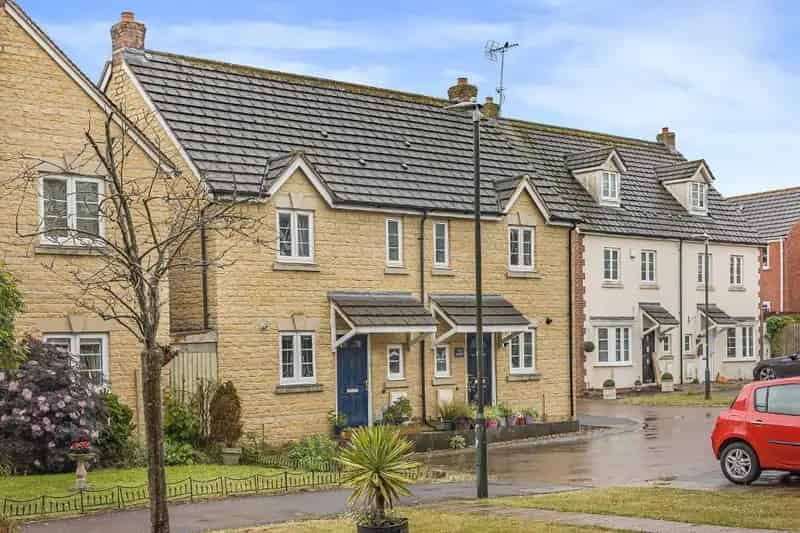 2 Bedroom Semi Detached House For Sale Dursley