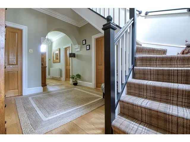 4 Bedroom Detached House for Sale in Dalkeith
