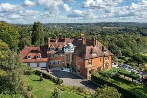 Luxury Kent Estate: 20000 sq ft House with 45 Acres