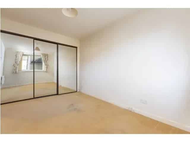 1 Bedroom Retirement Flat for Sale in Netherlee