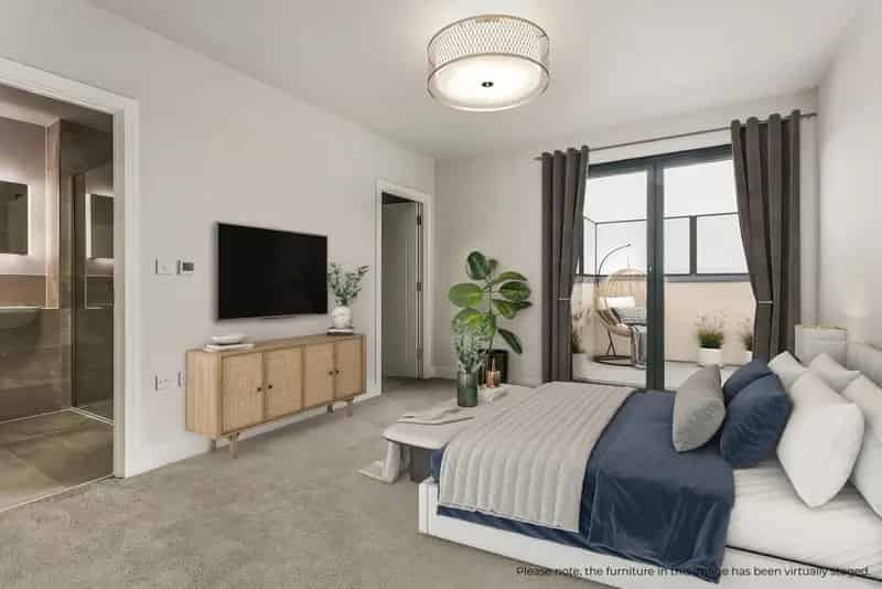 2 Bedroom Apartments Cheltenham Central Location