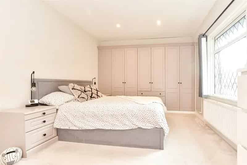 2 Bedroom Terraced House For Sale - Family Home