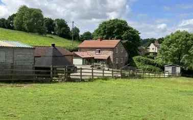 House For Sale in Wellington, England