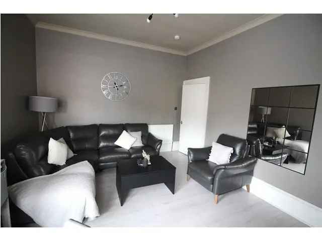 2 Bedroom Flat for Sale West End