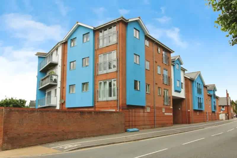 2 Bedroom Flat To Rent Available 16092025