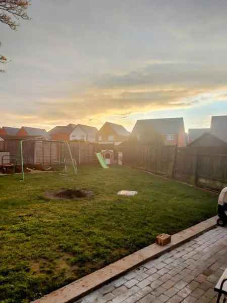 3 Bed House with Accessibility Features & Large Garden