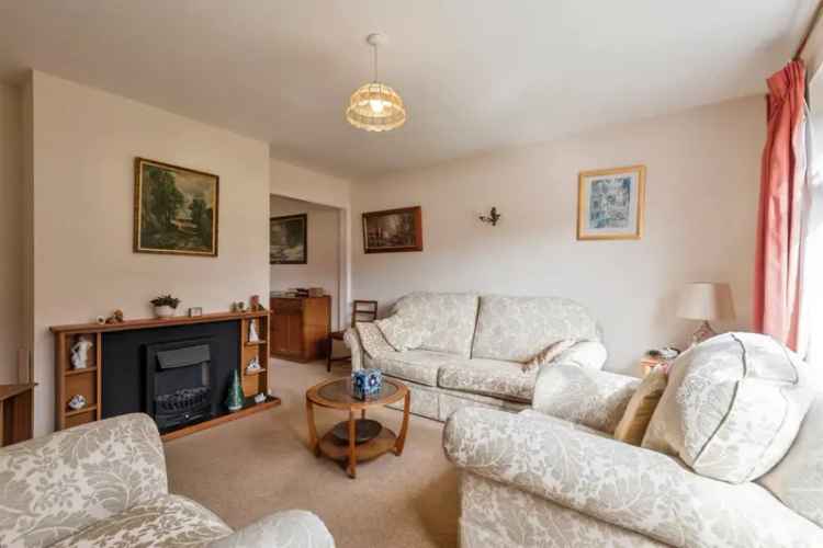 Spacious 3-Bedroom Semi-Detached Family Home with Garden and Garage