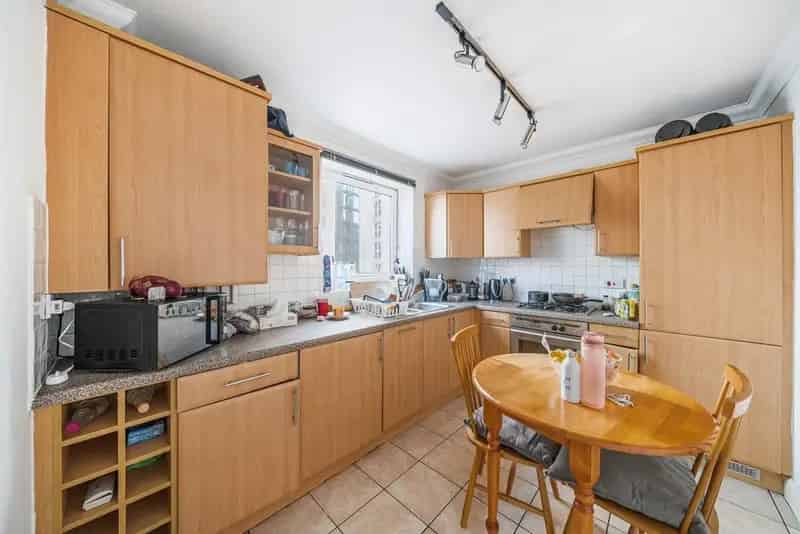 One Bedroom Flat Near Tube Links Canal Side Walks