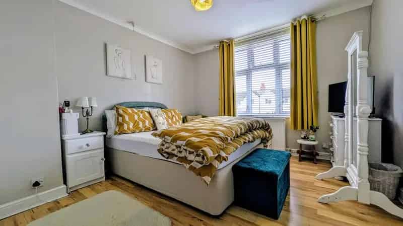 3 Bedroom Semi Detached House for Sale Evesham Worcestershire