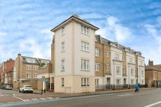 Four Bedroom Townhouse Battersea Park Road London