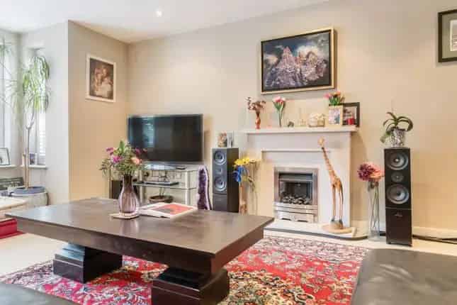 5 Bedroom Family Home for Sale in Putney SW15