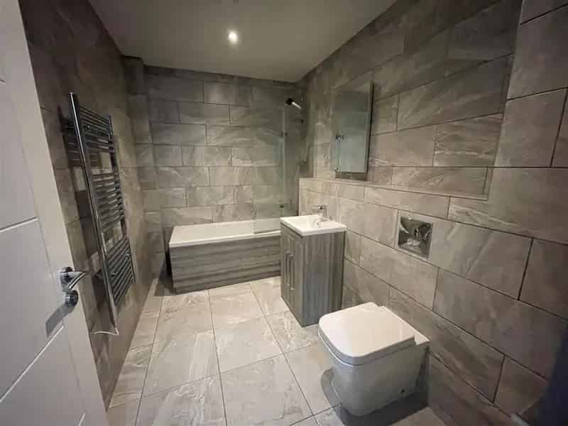 Flat For Rent , Doncaster, England