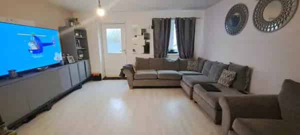2 Bed Semi New Build Near Shops and Parks