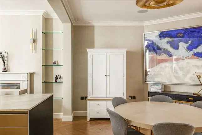 Grade II Listed House for Sale in St James's London