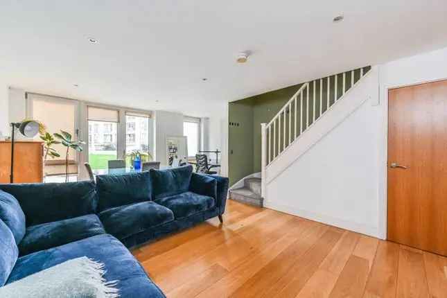 2 Bed Maisonette Flat to Rent Stockwell SW9 Short Let