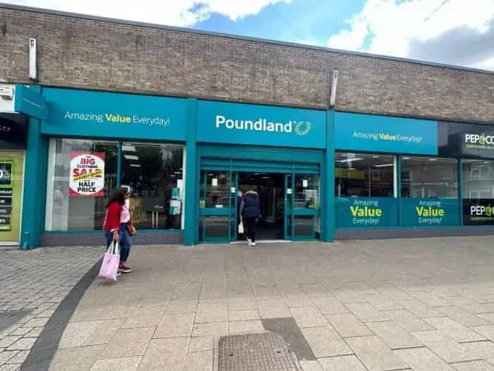 Retail Space Town Centre Free Parking Near B&M Bargains