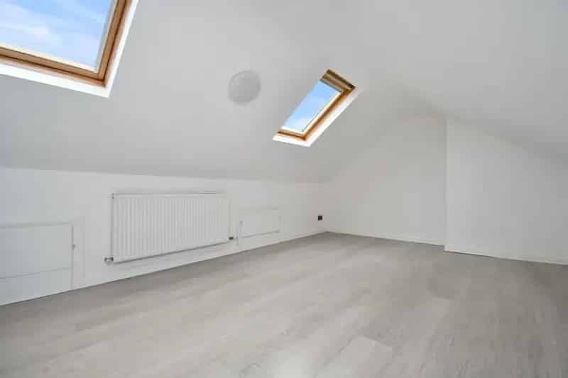 4 Bed House for Sale Near Esholt Woods