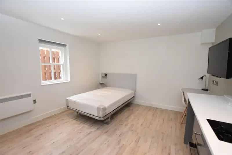 Studio to Rent