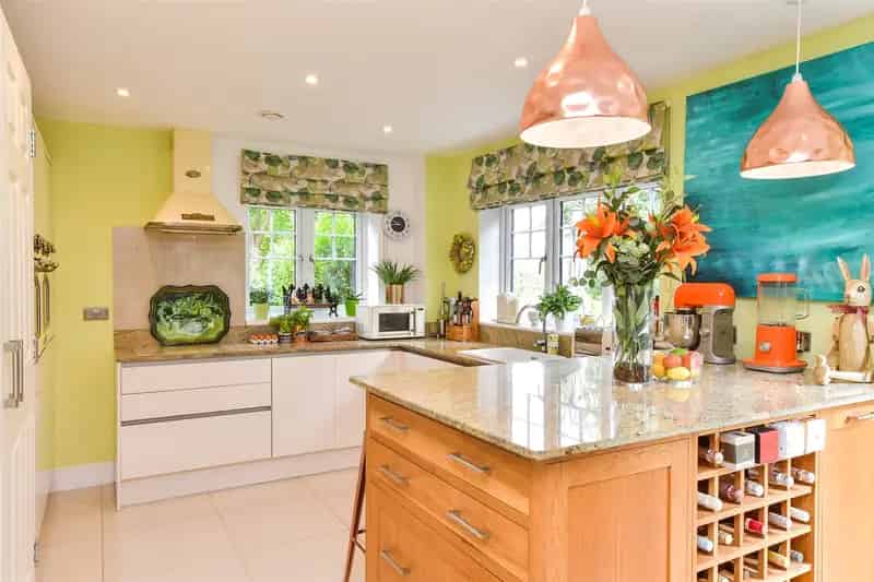 5 Bedroom Detached House with Annexe and Countryside Views