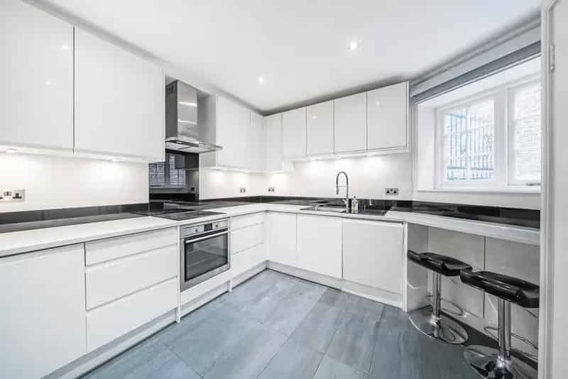 3 Bed 2 Bath Garden Apartment NW3 1441 Sq Ft Off Street Parking
