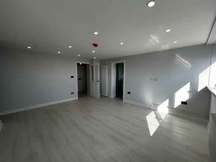 2 Bedroom 2 Bathroom Renovated Apartment Zero Deposit Available