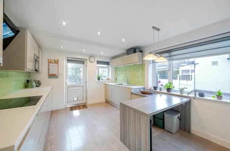 3 Bed House for Sale in Cookridge