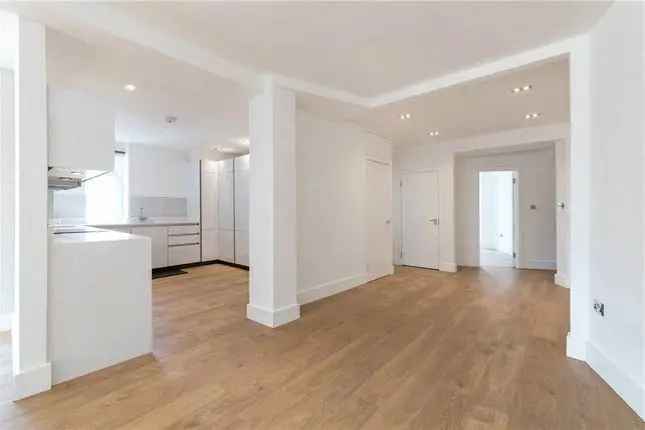 Four Double Bedroom Apartment near Marylebone