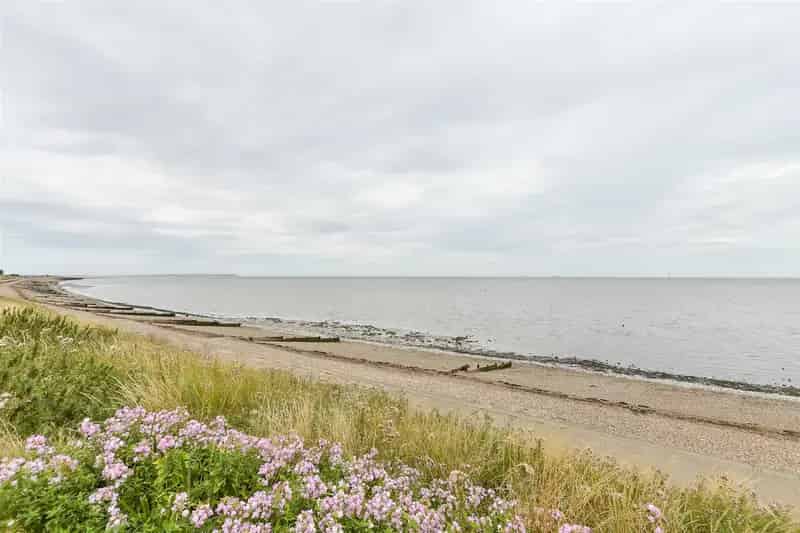 2 Bedroom Bungalow for Sale Coastal Walks