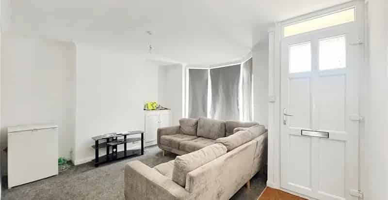 2 Bedroom Maisonette for Sale in Gillingham