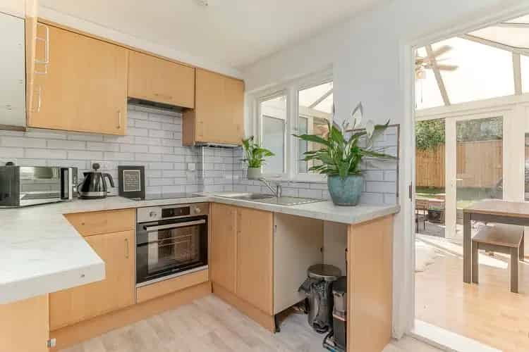 3 Bed Semi-Detached House for Sale