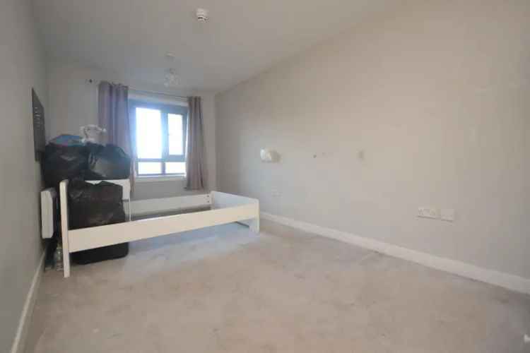 2 Bedroom Flat For Sale in Reading