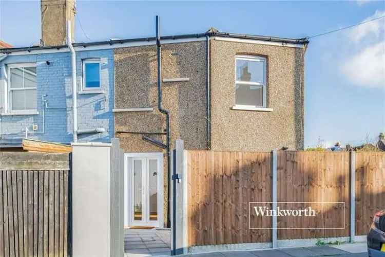 2 Bedroom House for Sale Near High Barnet Tube