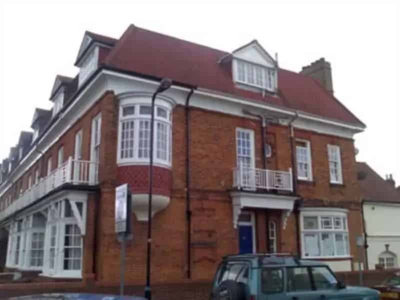 0 Bedroom Studio House to Rent in Acton