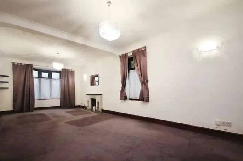 3 Bedroom Detached House for Rent
