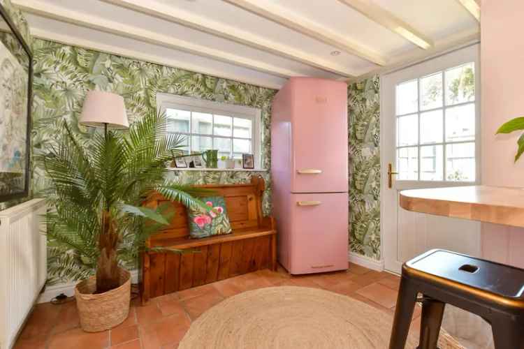 4 Bedroom Detached Cottage for Sale Freshwater Isle of Wight